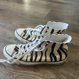 Zebra converse